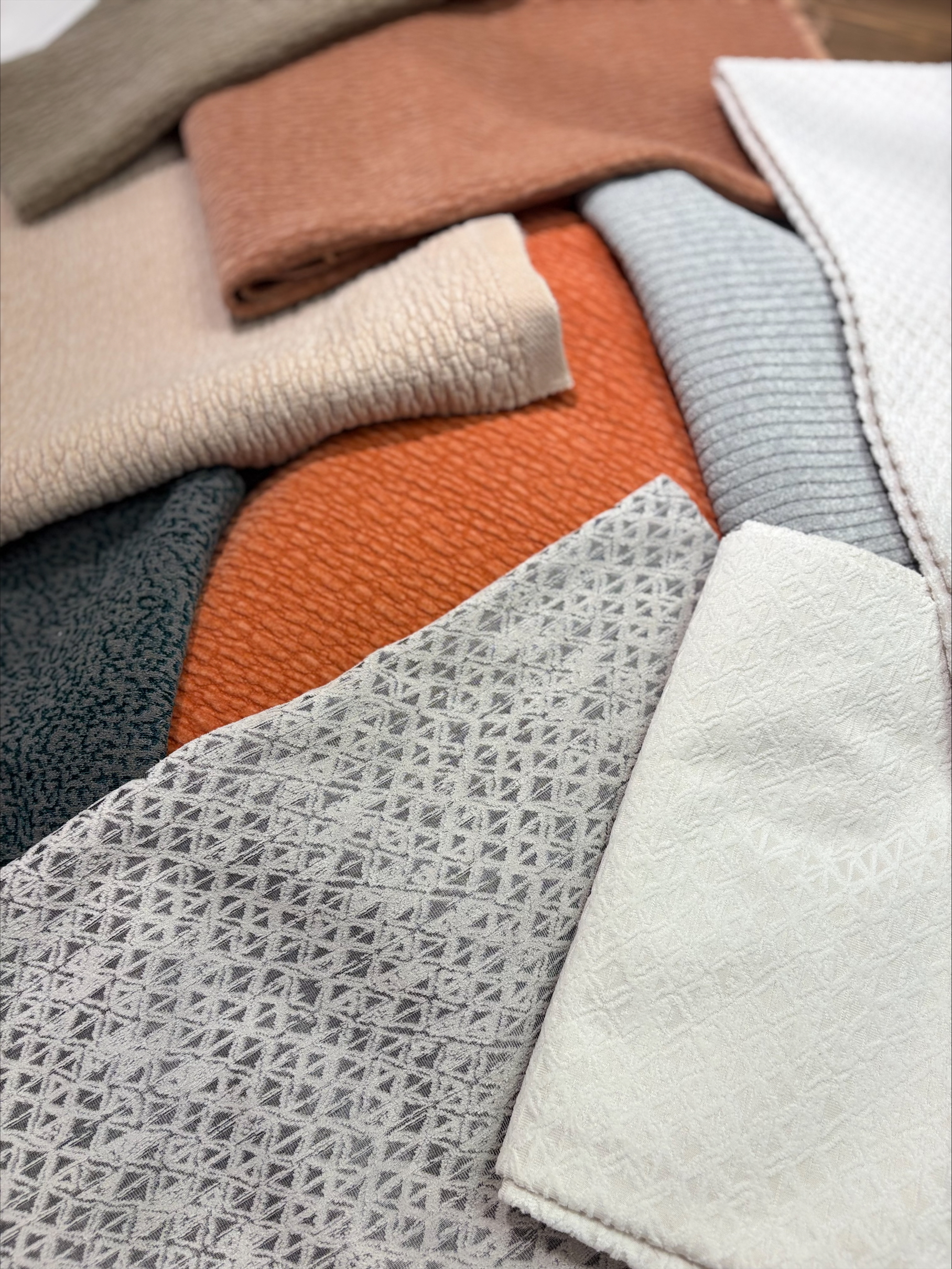 İşlenmiş Kumaş Rulosu